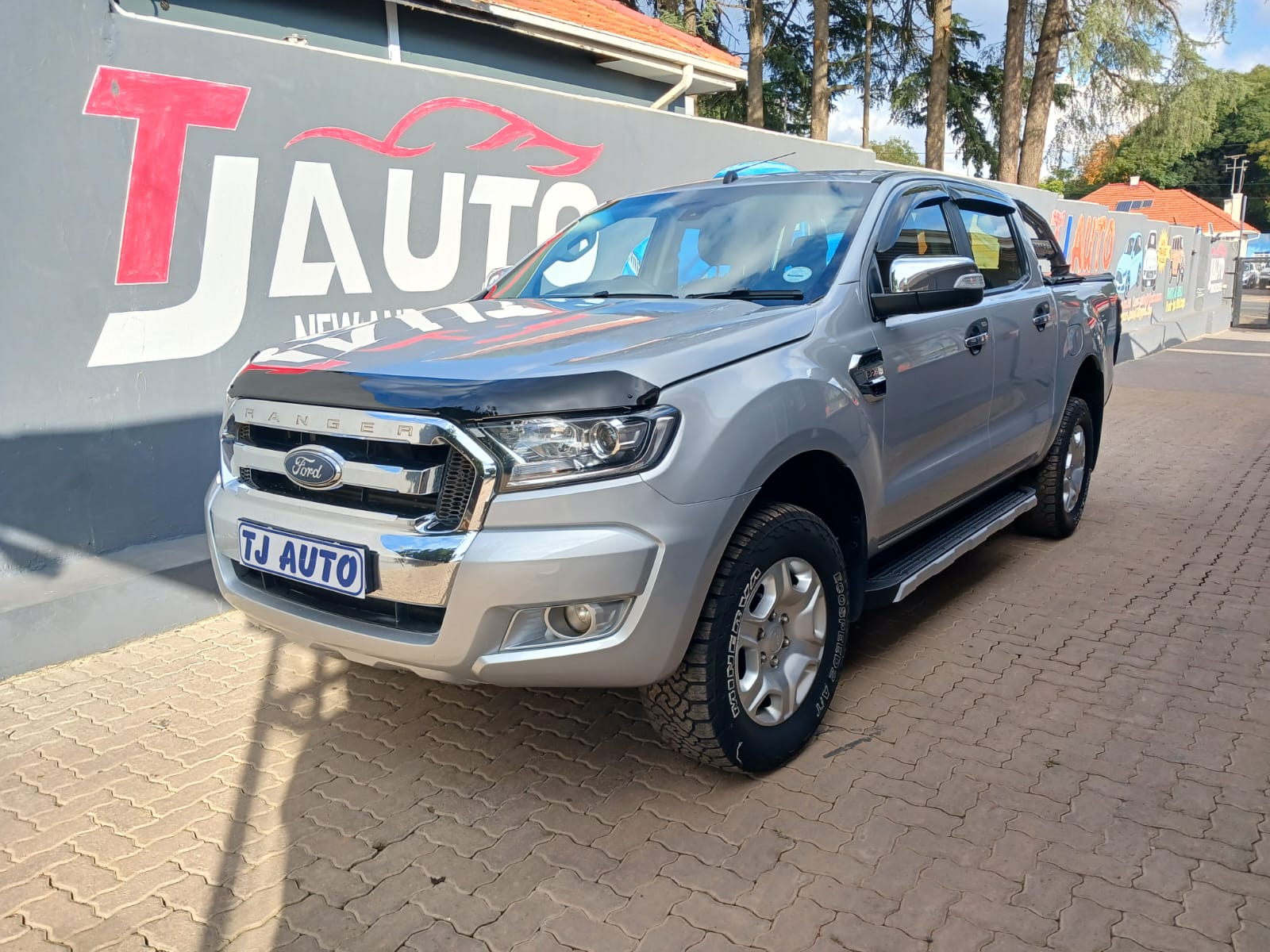 Read more about the article Ford Ranger 2.2 TDCi XLT Auto Double-Cab