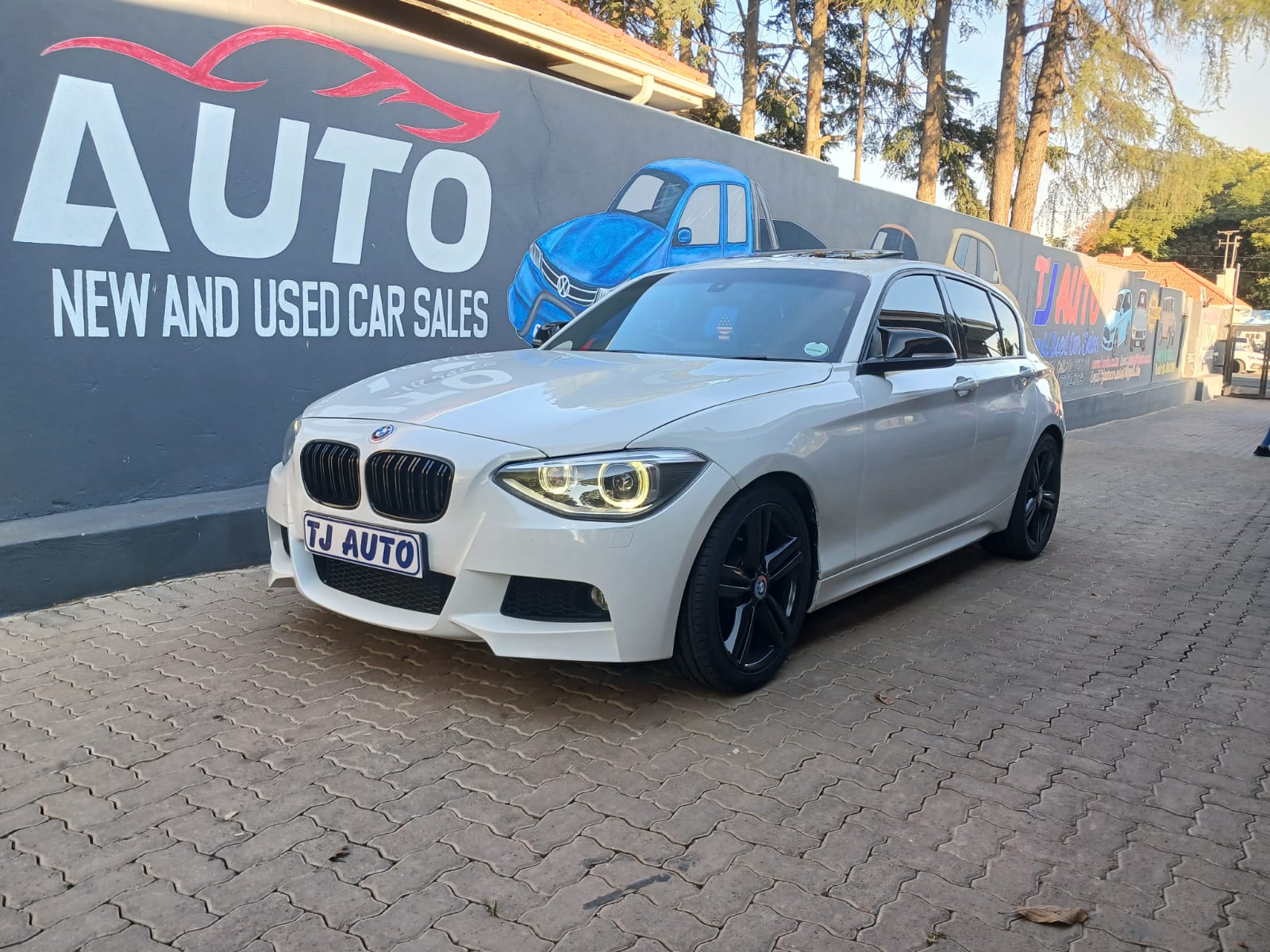 Read more about the article BMW 1 Series 125i 5-dr M Sport Auto