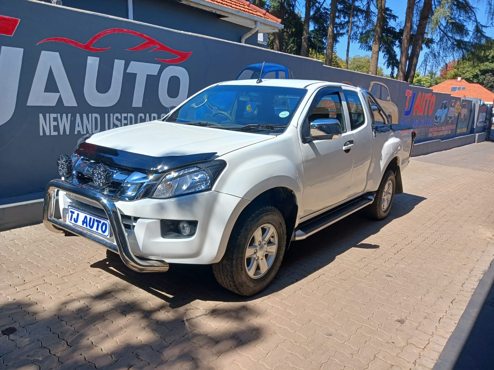 Read more about the article Isuzu KB 250 D-Teq LE Extended Cab