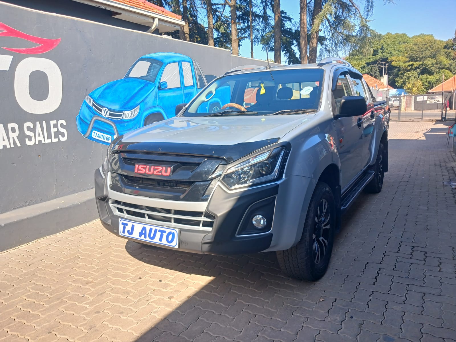 Read more about the article Isuzu KB 250 D-Teq HO Hi-Riderr Double-Cab