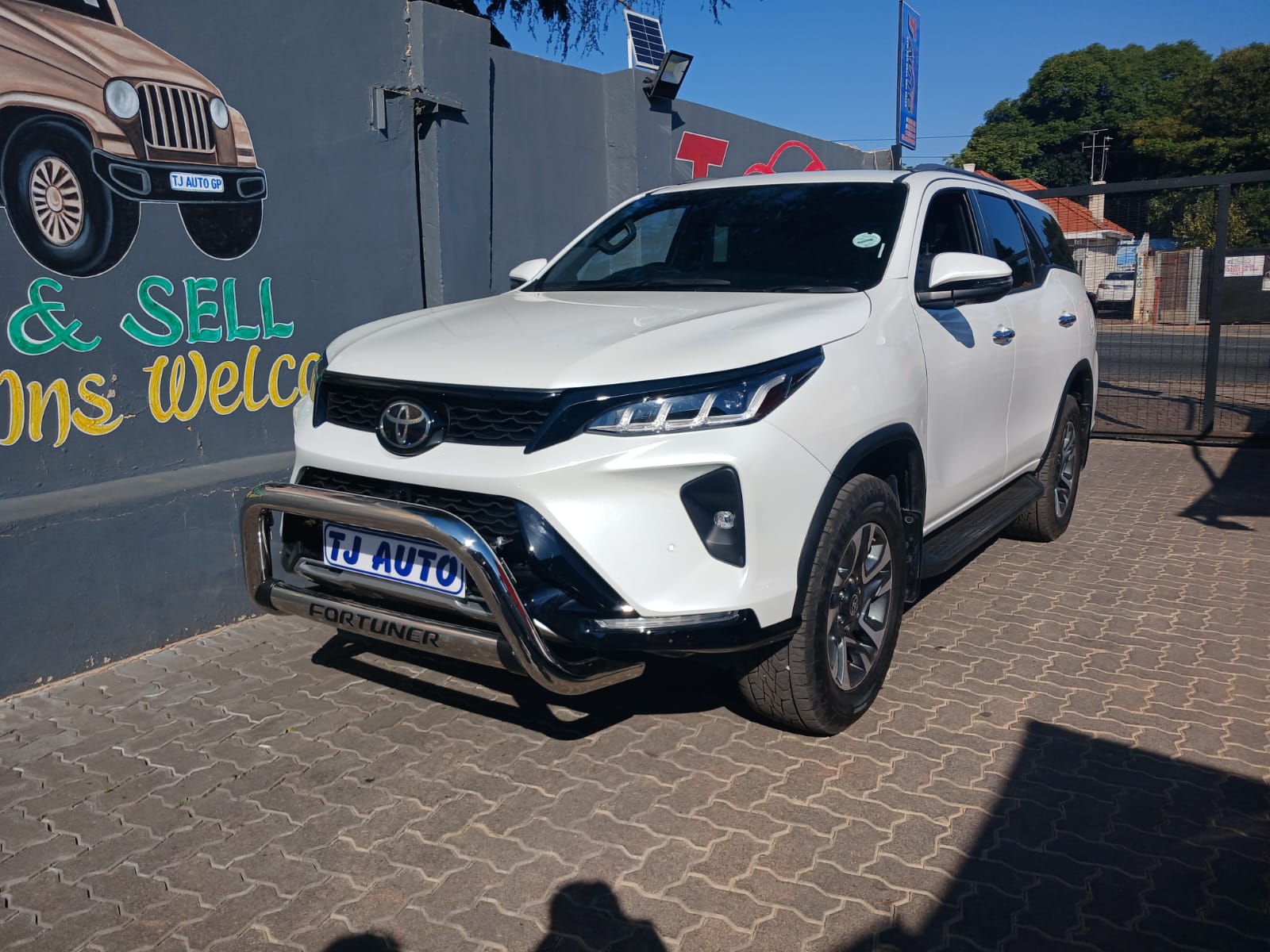 Read more about the article Toyota Fortuner 2.8 GD-6 4×4 VX Auto