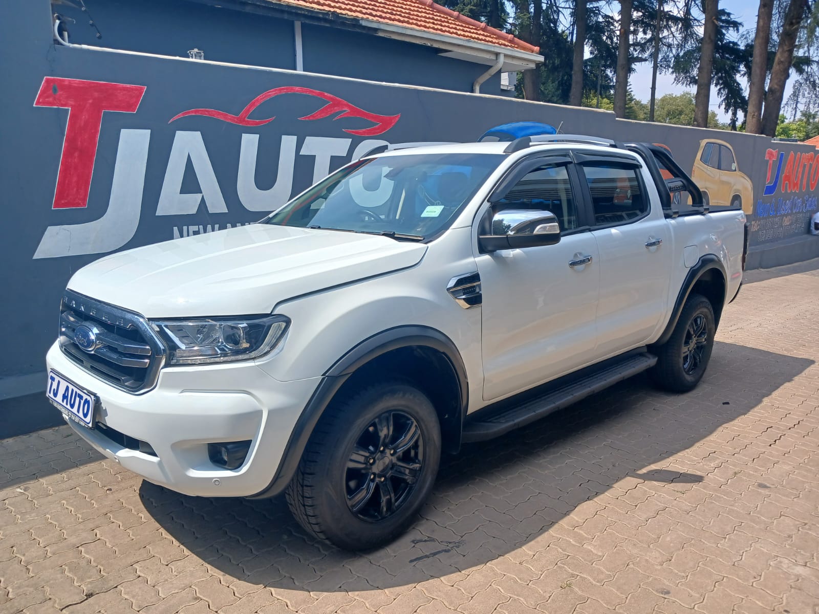 Read more about the article Ford Ranger 2.0D XLT Auto Double-Cab