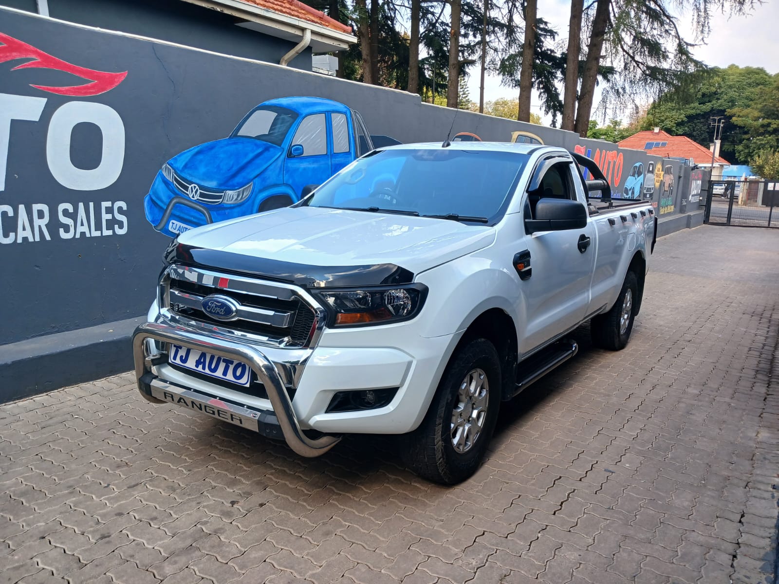 Read more about the article 2017 Ford Ranger 2.2 TDCi XL Auto Single-Cab