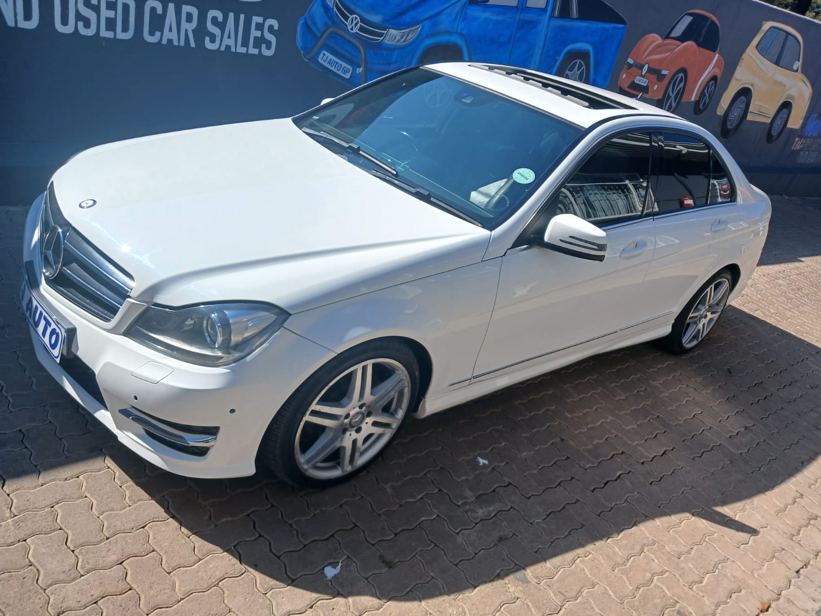 Read more about the article Mercedes-Benz C-Class C180 Elegance Auto