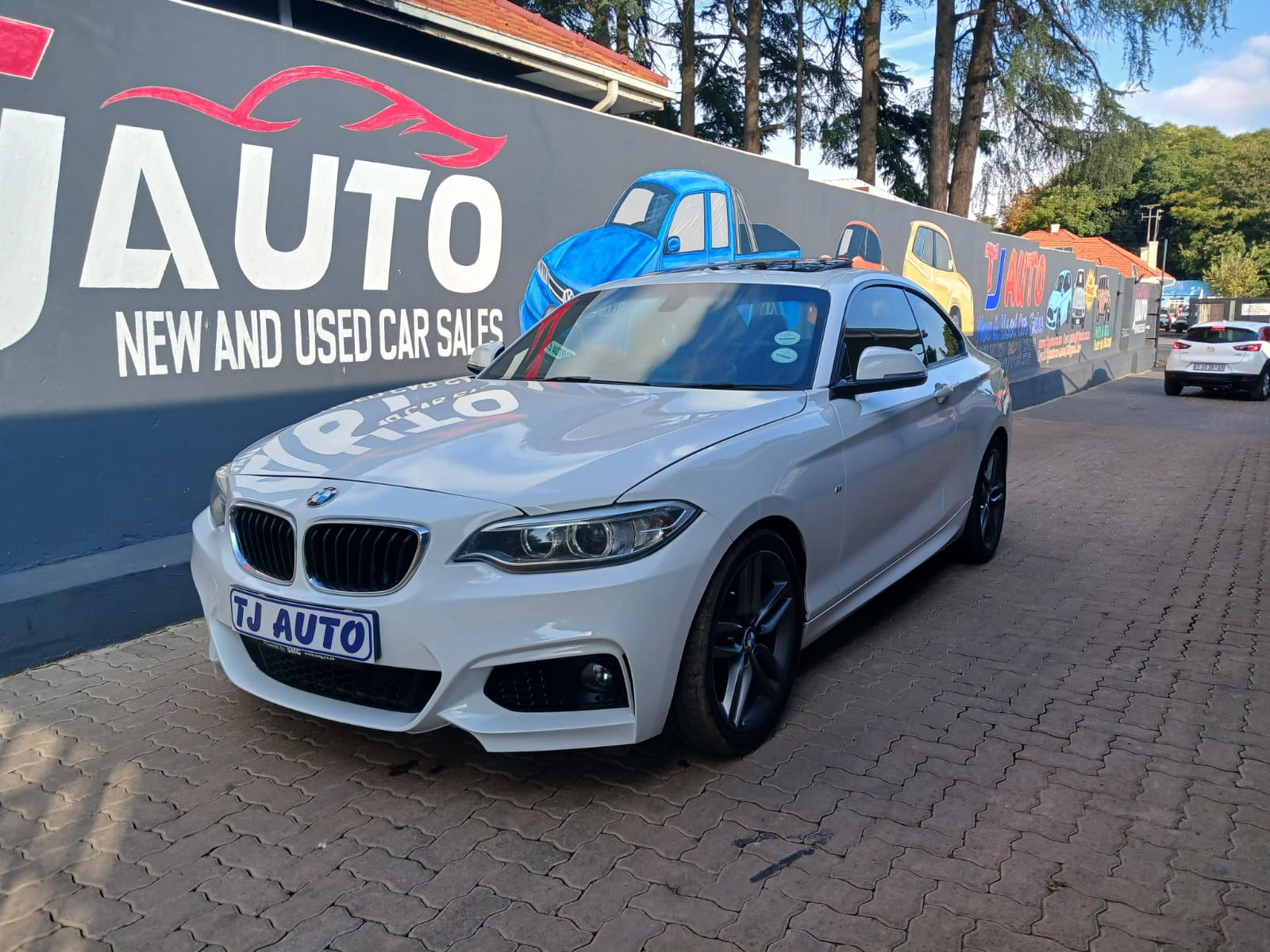 Read more about the article BMW 2 Series 220i Coupe M Sport Auto