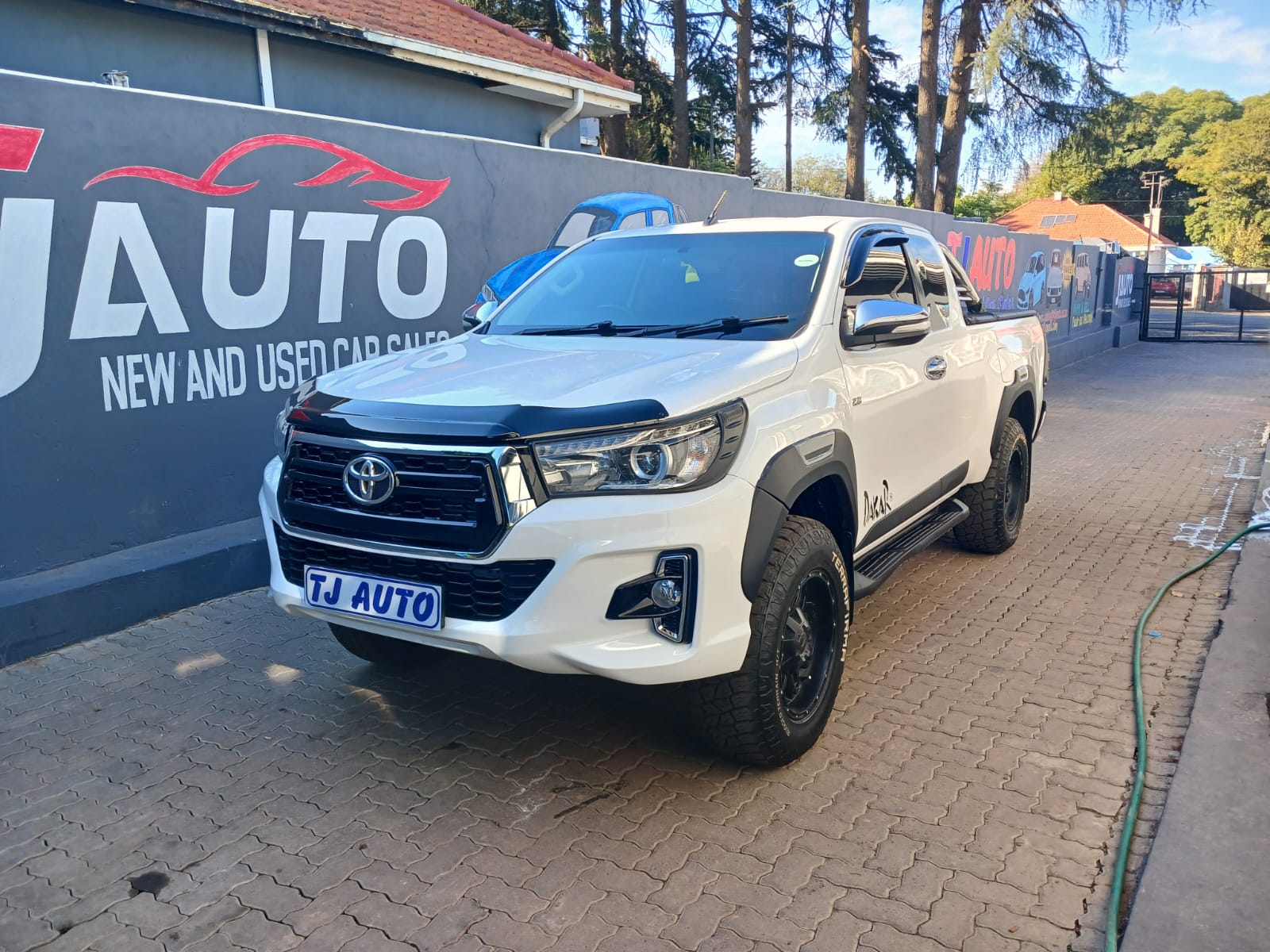 Read more about the article 2016 TOYOTA HILUX 2,8 GD6 ETRA CAB 4X4