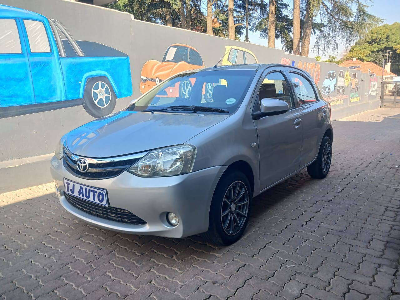 Read more about the article 2015 Toyota Etios Hatch 1.5 Xi