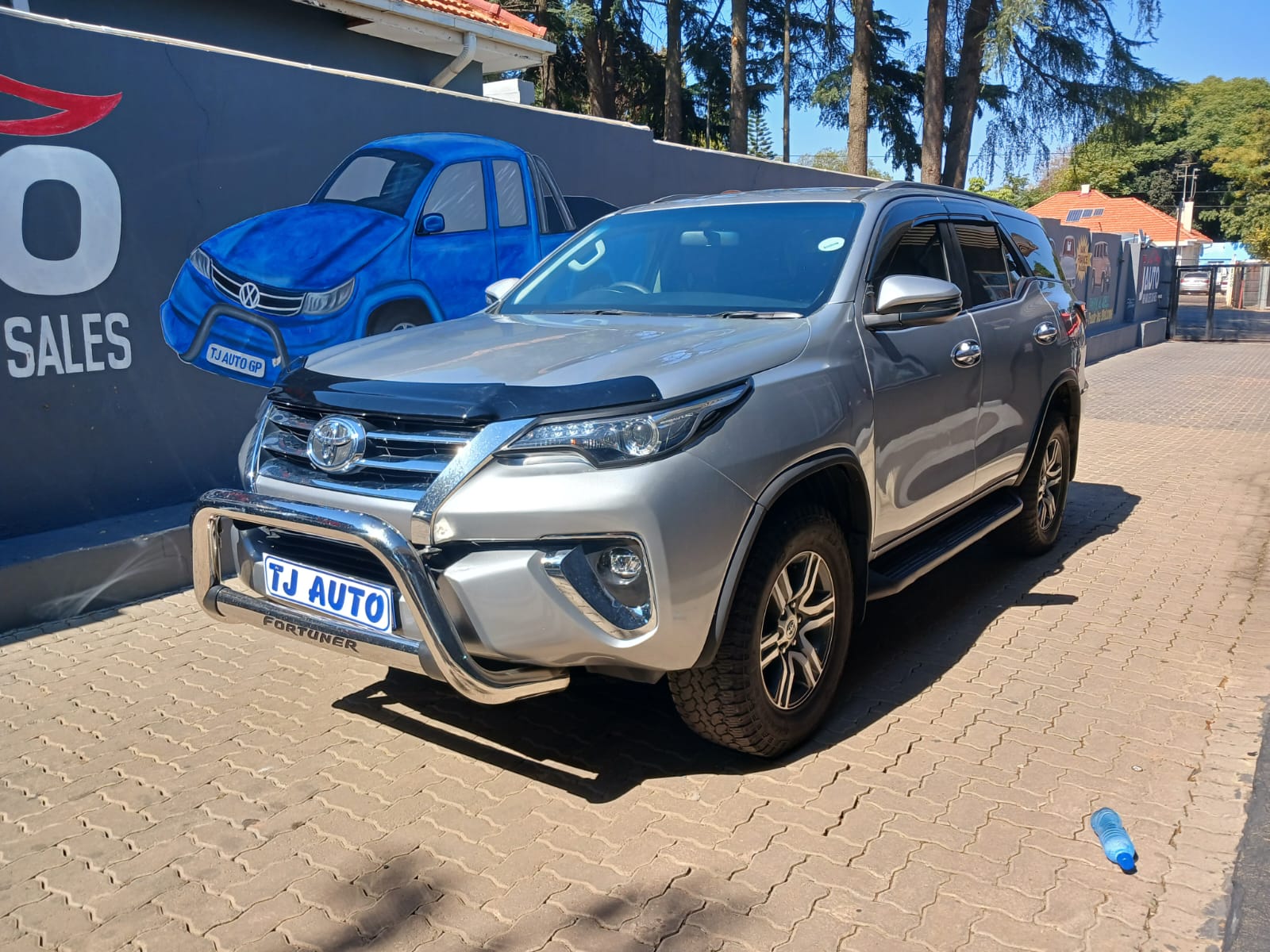 Read more about the article 2017 Toyota Fortuner 2.4 GD-6 Raised Body Auto