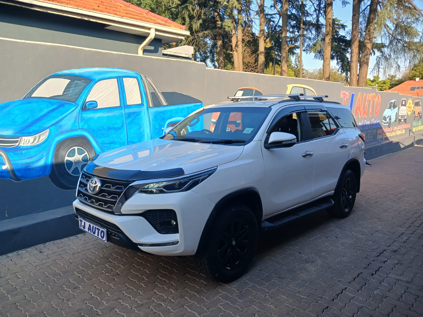 Read more about the article 2021 Toyota Fortuner 2.8 GD-6 Raised Body Auto