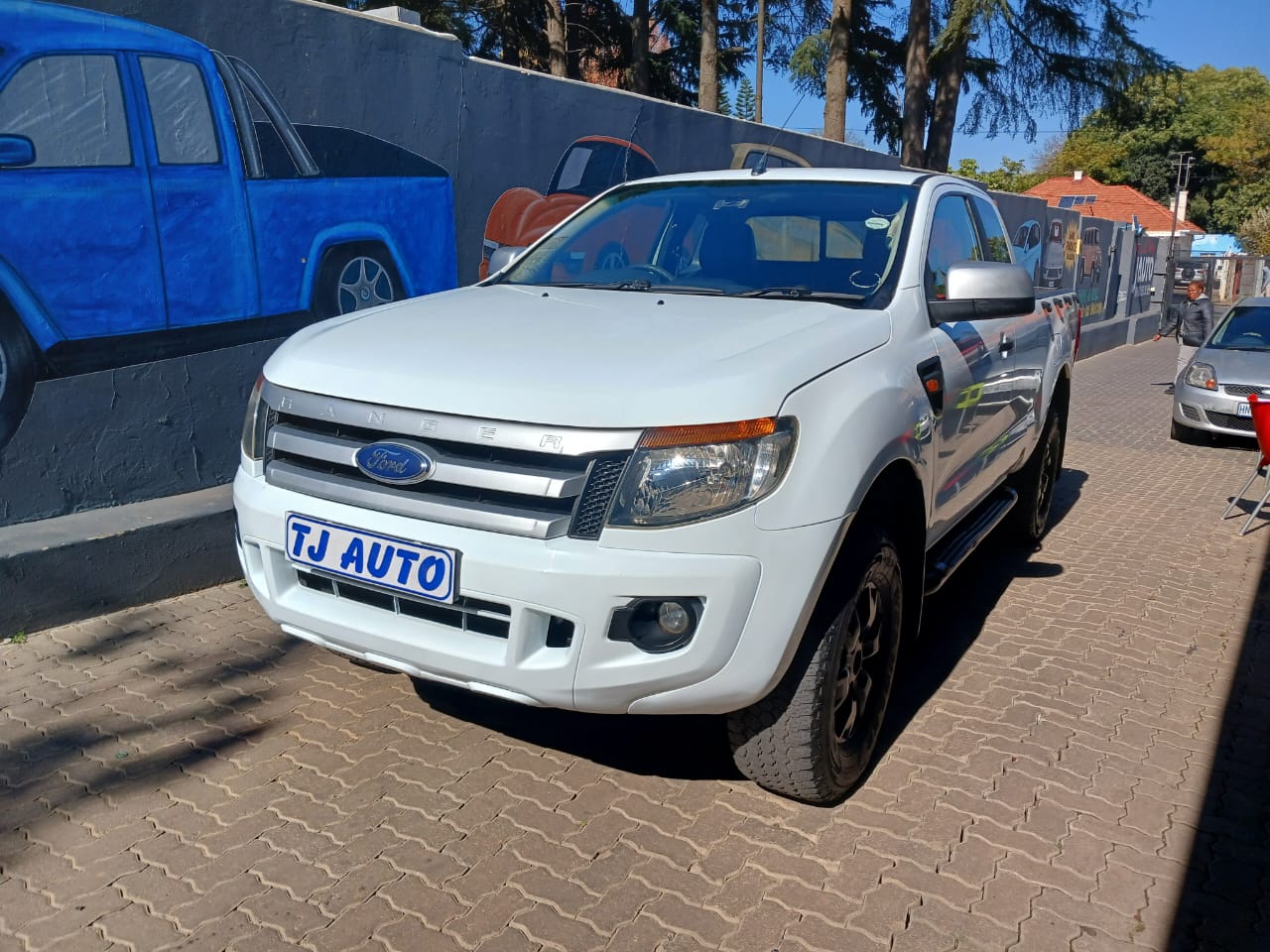 Read more about the article 2013 Ford Ranger 3.2TDCi SuperCab Hi-Rider XLS 4X4