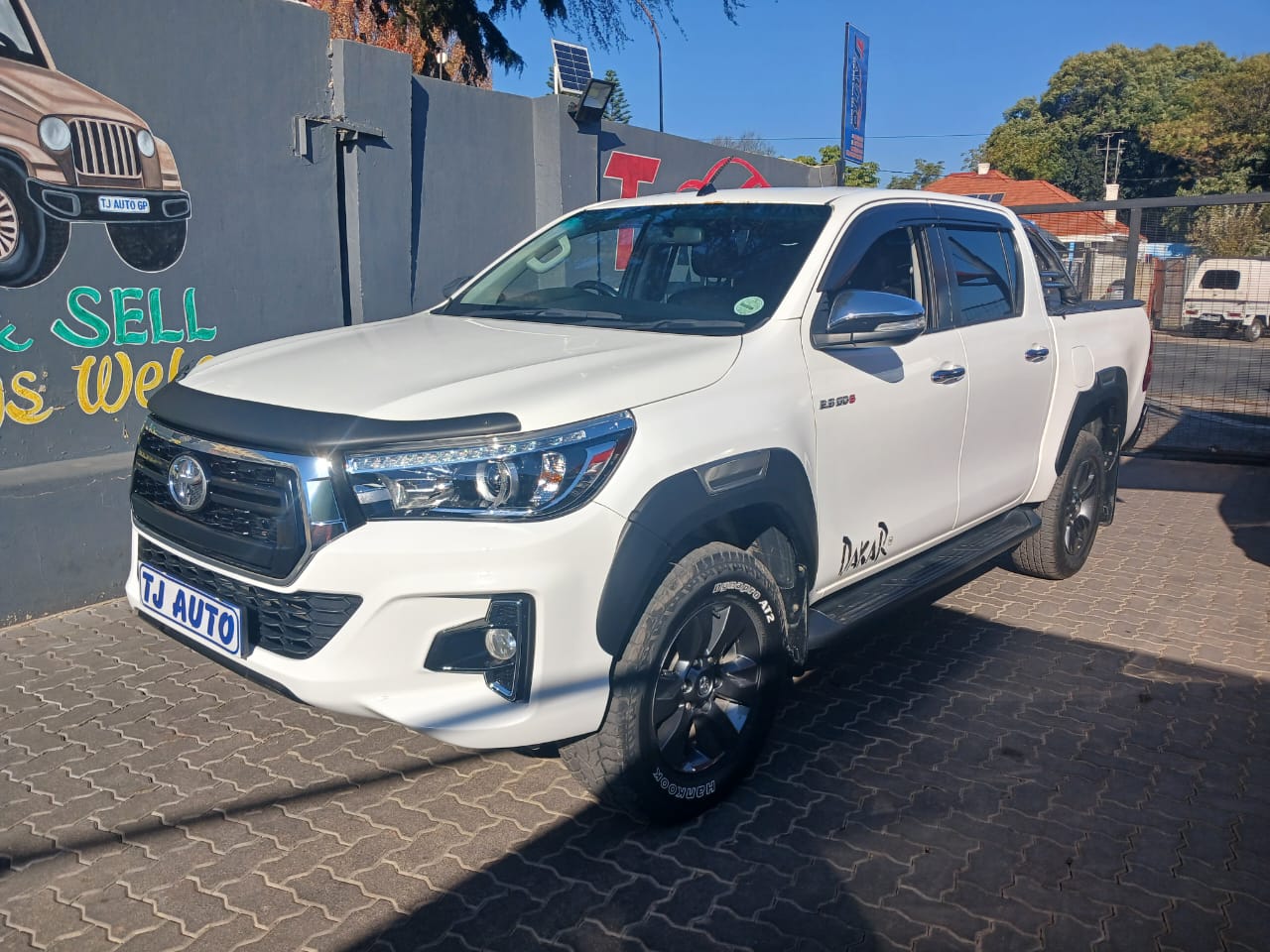 Read more about the article 2018 Toyota Hilux 2.8GD-6 Double Cab 4×4 Raider Dakar Auto