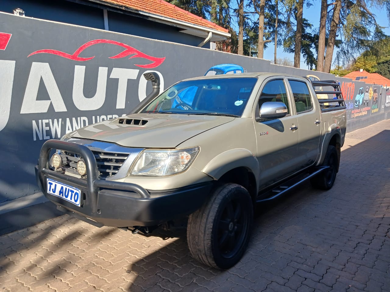 Read more about the article 2011 Toyota Hilux 3.0D-4D Double Cab Raider Auto