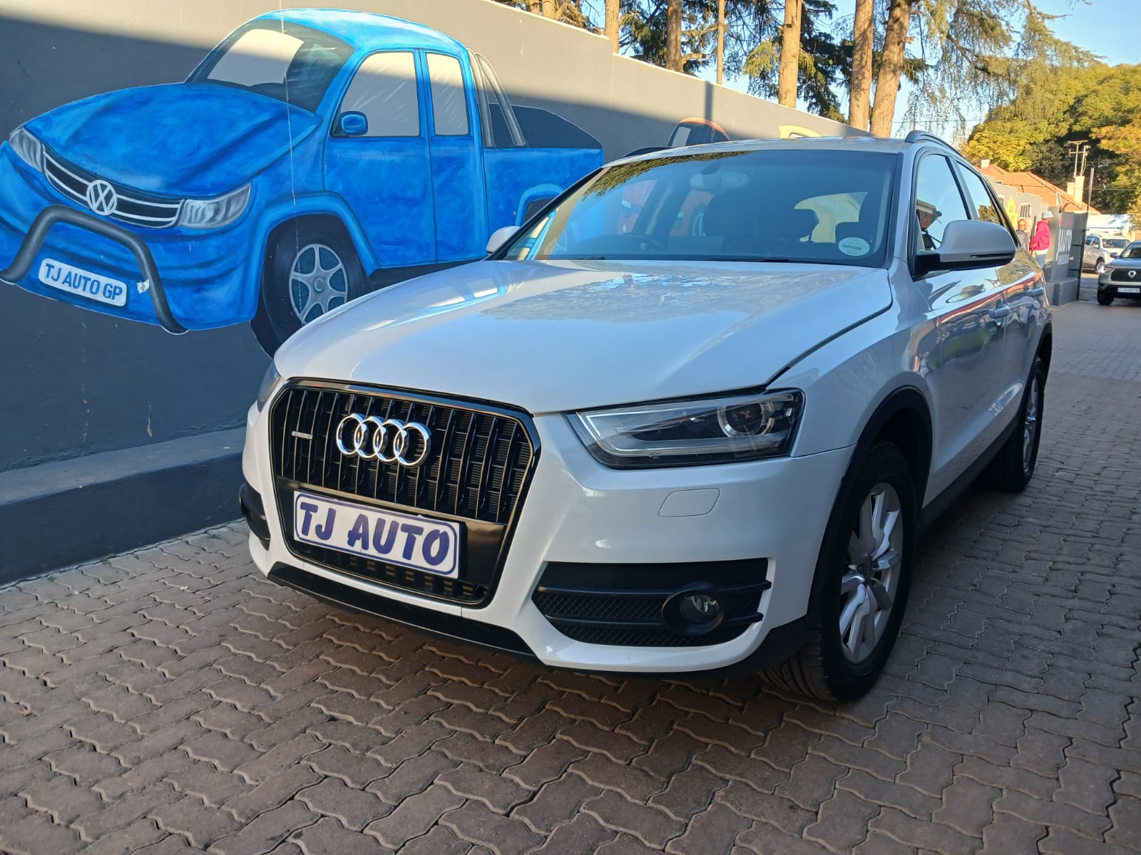 Read more about the article 2013 Audi Q3 2.0T Quattro Auto