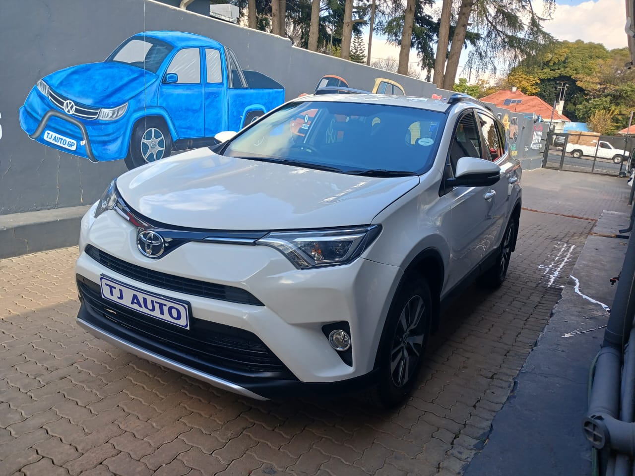 Read more about the article Toyota RAV4 2.0 GX Auto