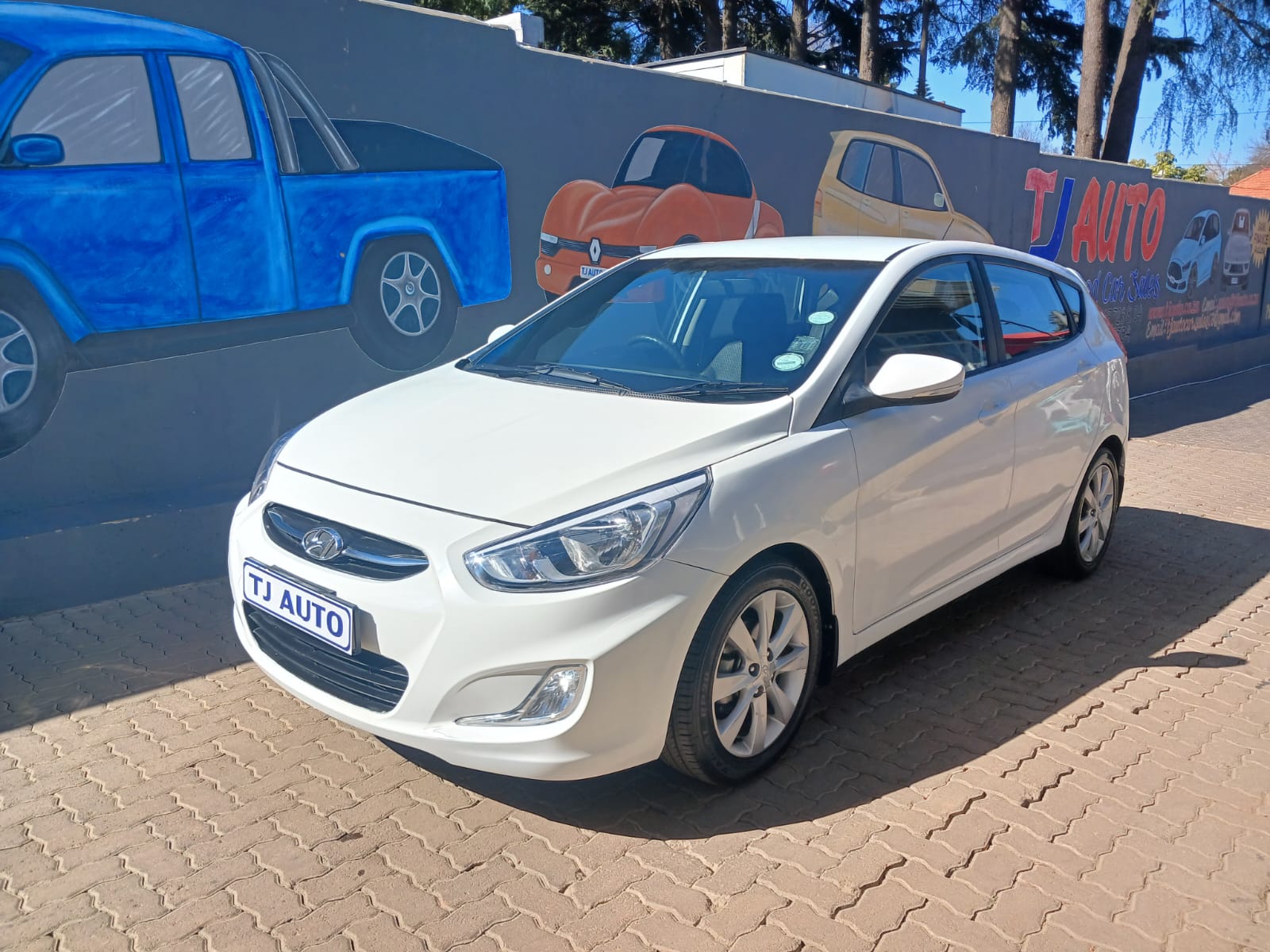 Read more about the article 2016 Hyundai Accent 1.6 Fluid 5-dr