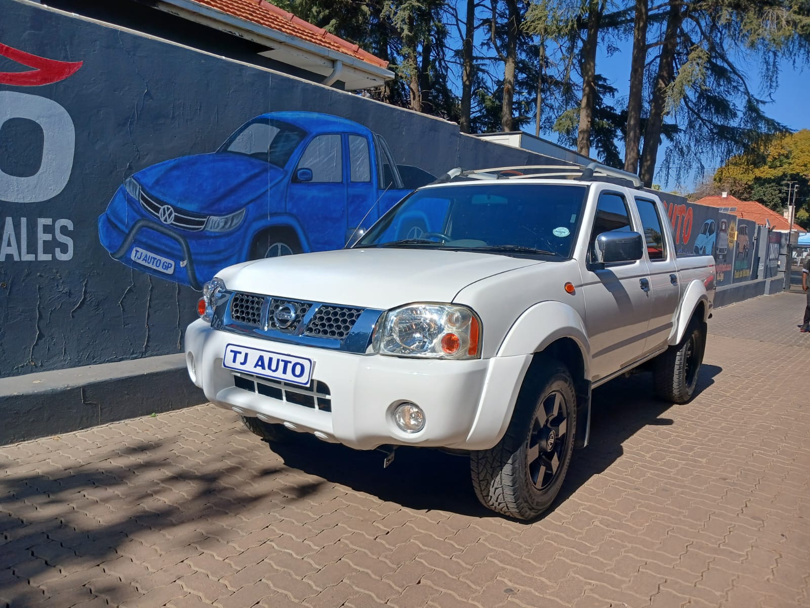 Read more about the article 2013 Nissan NP300 Hardbody 2.4 Double Cab Hi-Rider