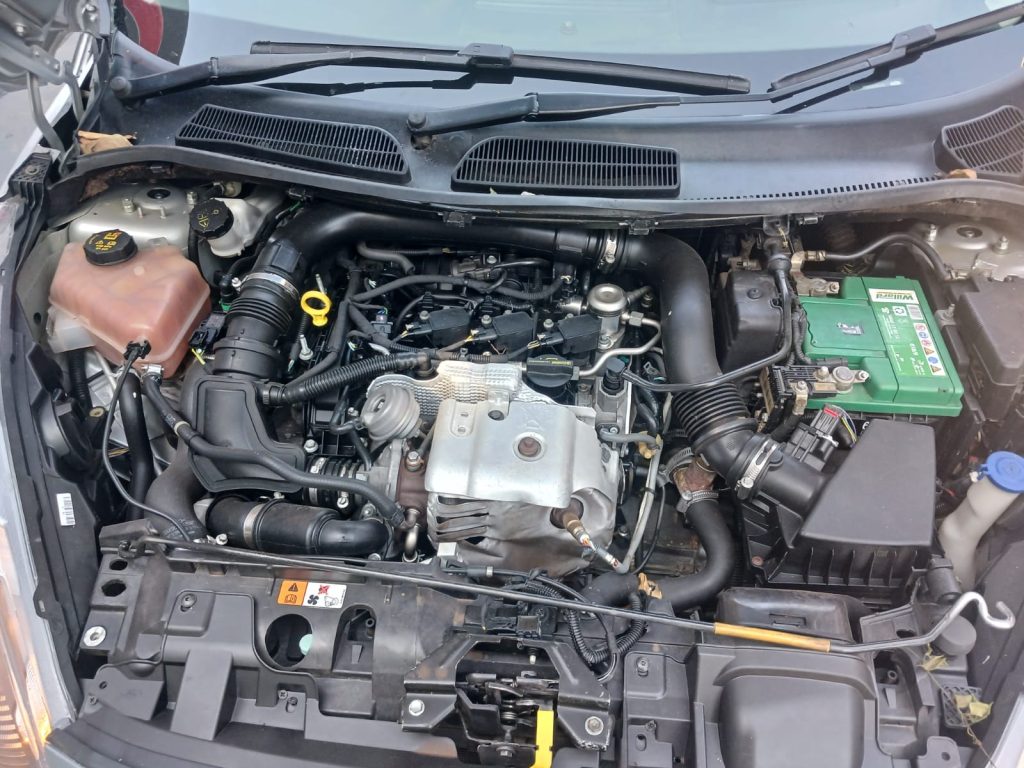 i16