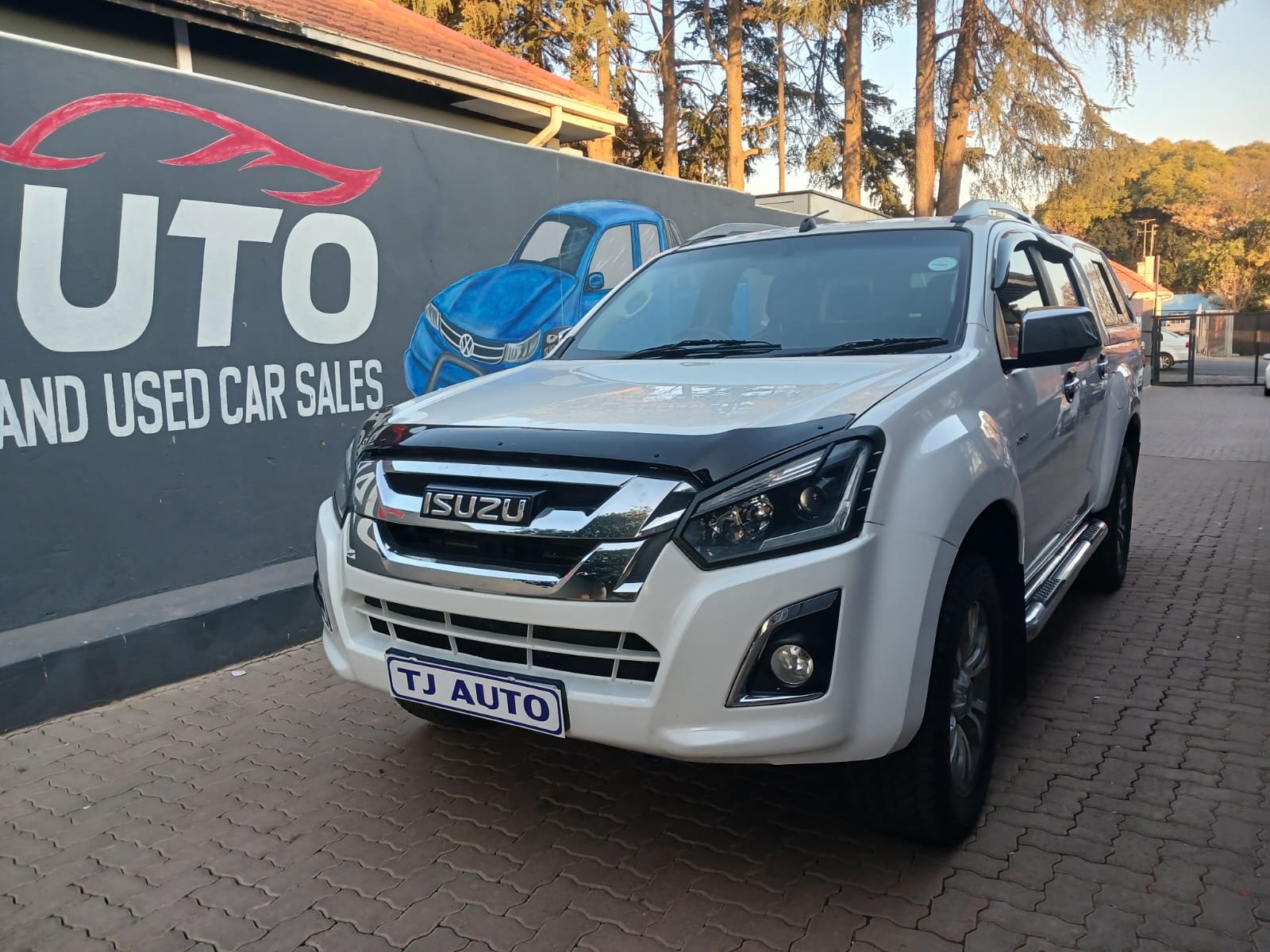 Read more about the article 2018 Isuzu KB 300 D-Teq LX 4×4 Double-Cab