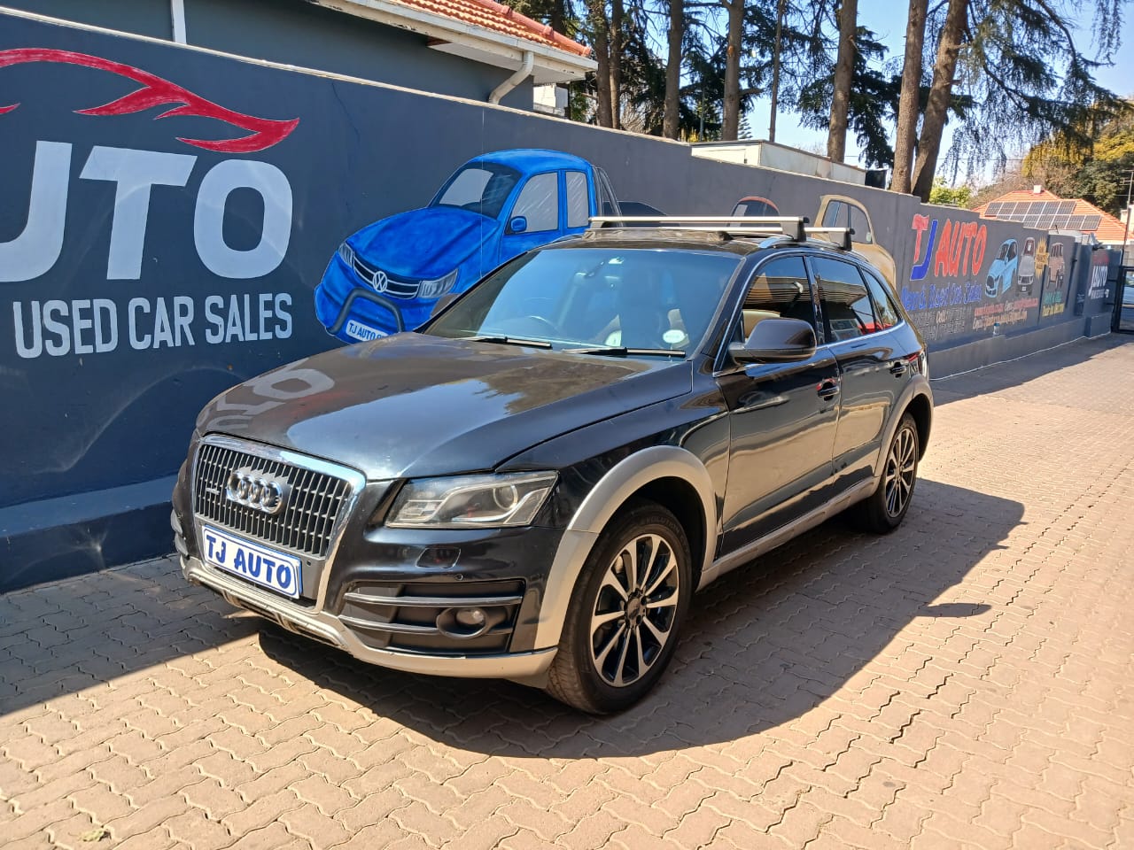 Read more about the article 2012 Audi Q5 3.0 TDI quattro SE Auto