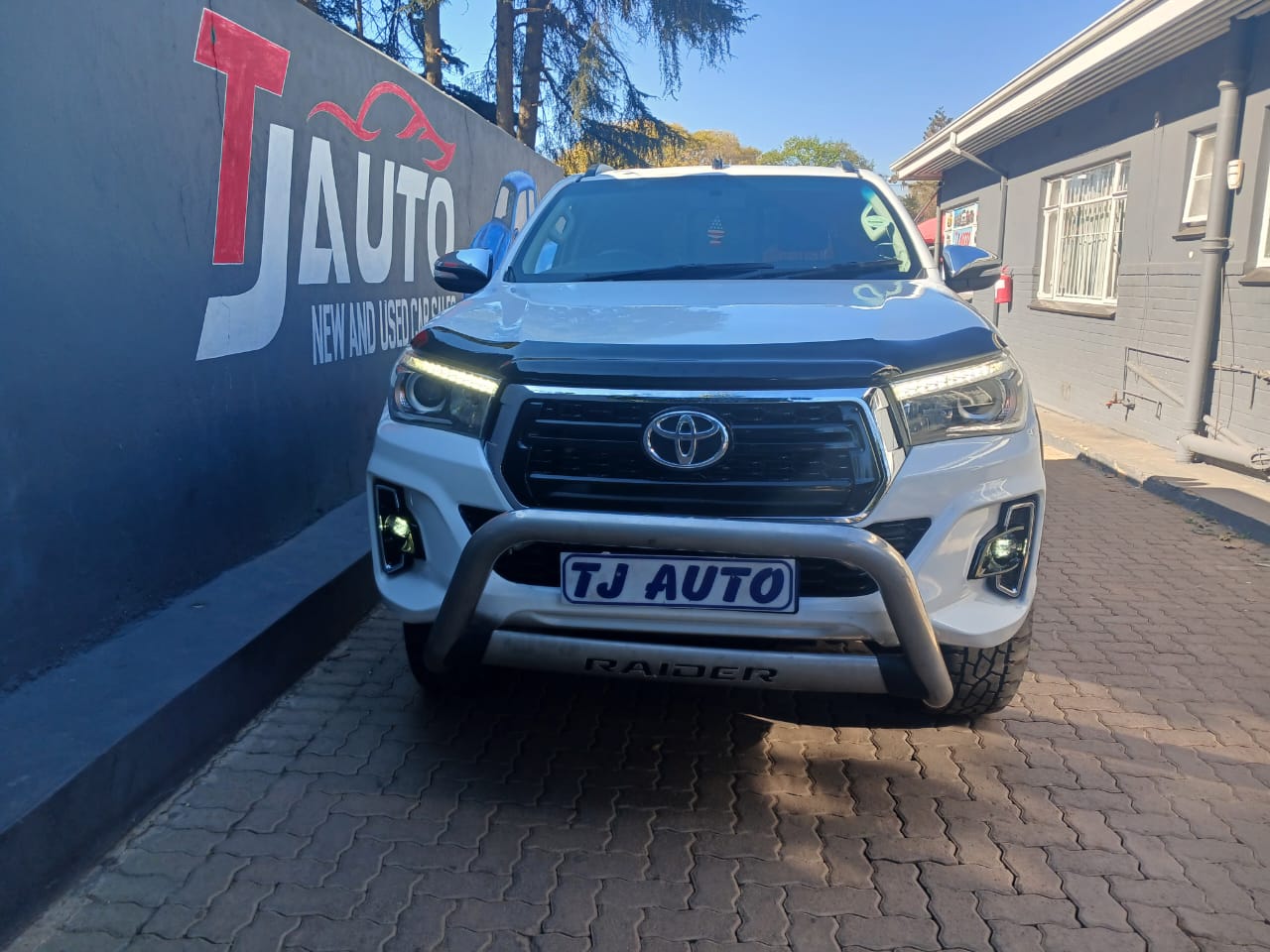Read more about the article 2017 Toyota Hilux 2.8 GD-6 Raider 4×4 Extended Cab
