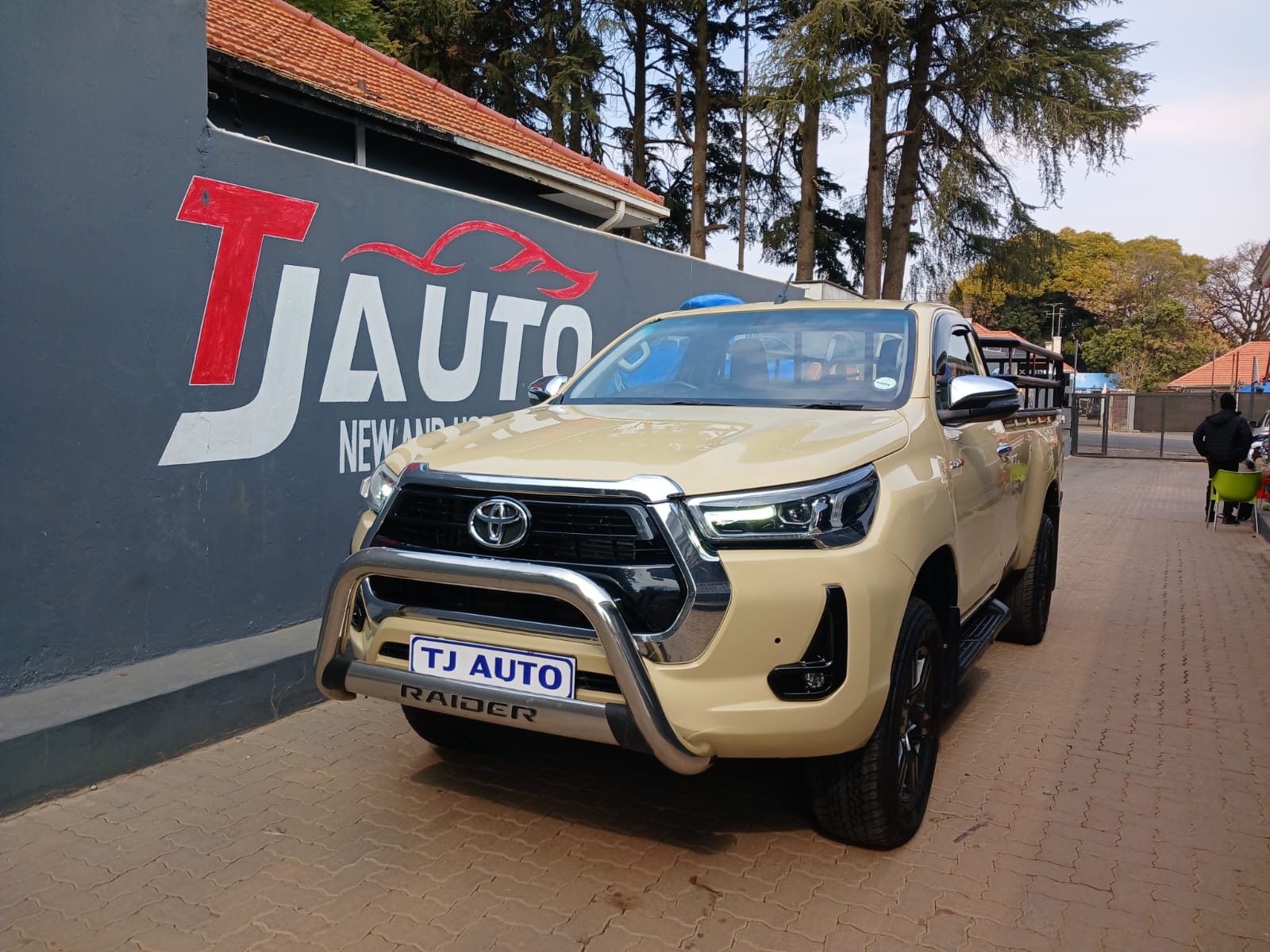 Read more about the article 2022 Toyota Hilux 2.8GD-6 4×4 Raider Auto