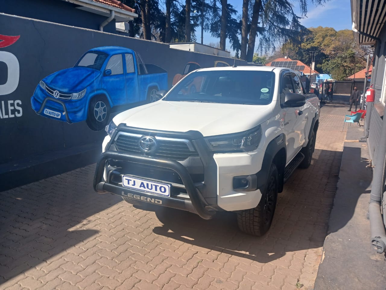 Read more about the article 2020 Toyota Hilux 2.8 GD-6 Raised Body Legend 4×4 Auto Extended Cab