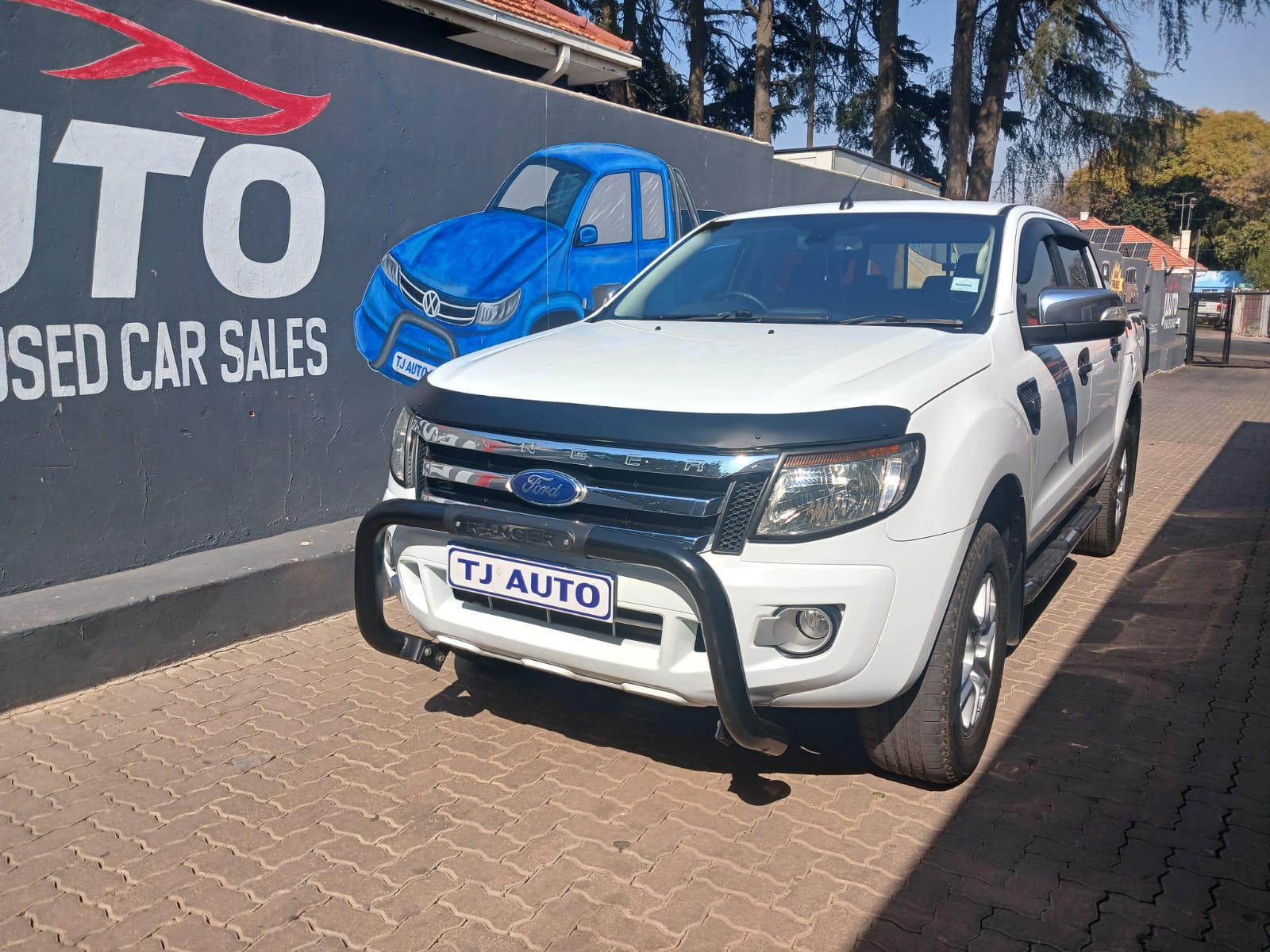 Read more about the article 2015 Ford Ranger 3.2 TDCi XLT Auto Double-Cab