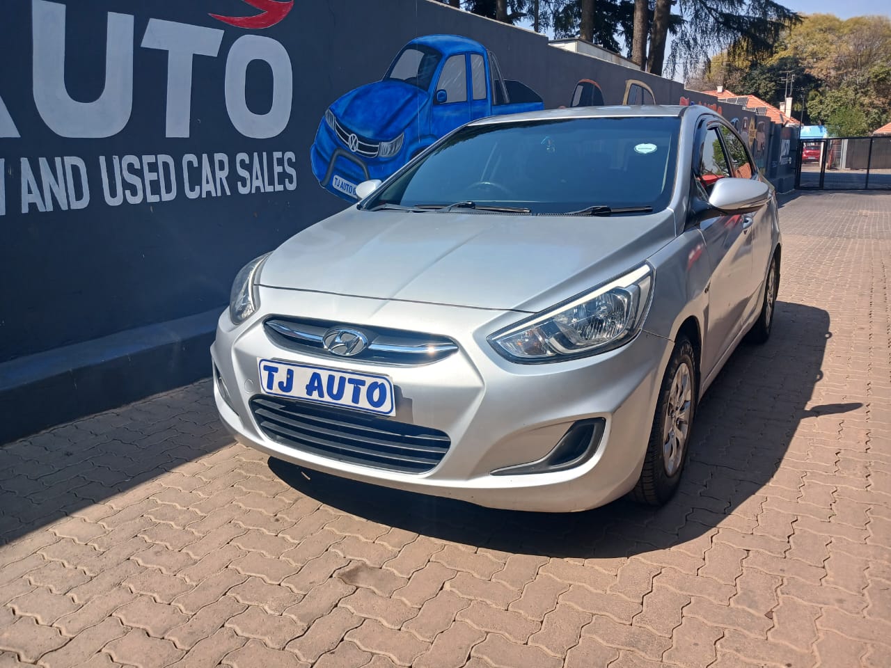 Read more about the article 2015 Hyundai Accent 1.6 GL | Motion