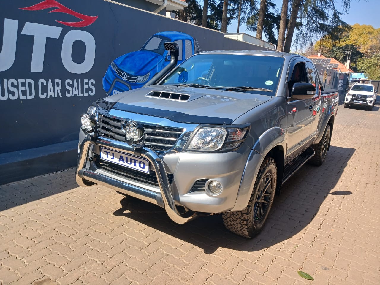 Read more about the article 2015 Toyota Hilux 3.0 D-4D Legend 45 4×4 Xtra-Cab