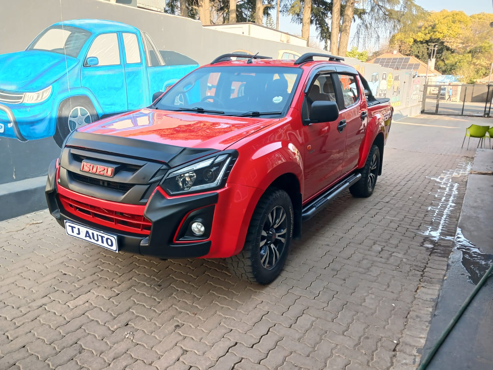 Read more about the article 2017 Isuzu KB 250 D-Teq HO X-Rider Double-Cab