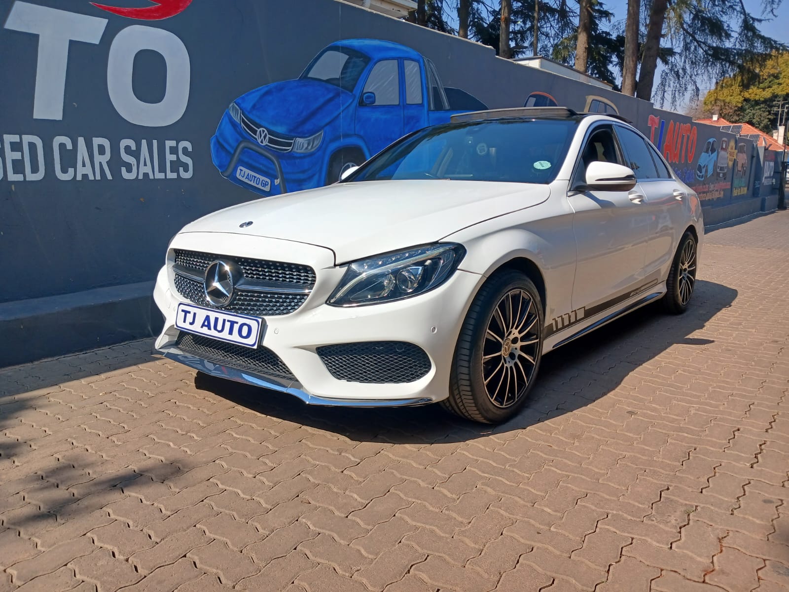 Read more about the article 2018 Mercedes-Benz C-Class C 200 Auto