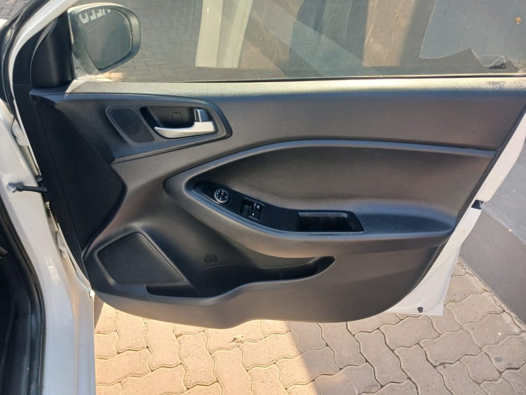 q12