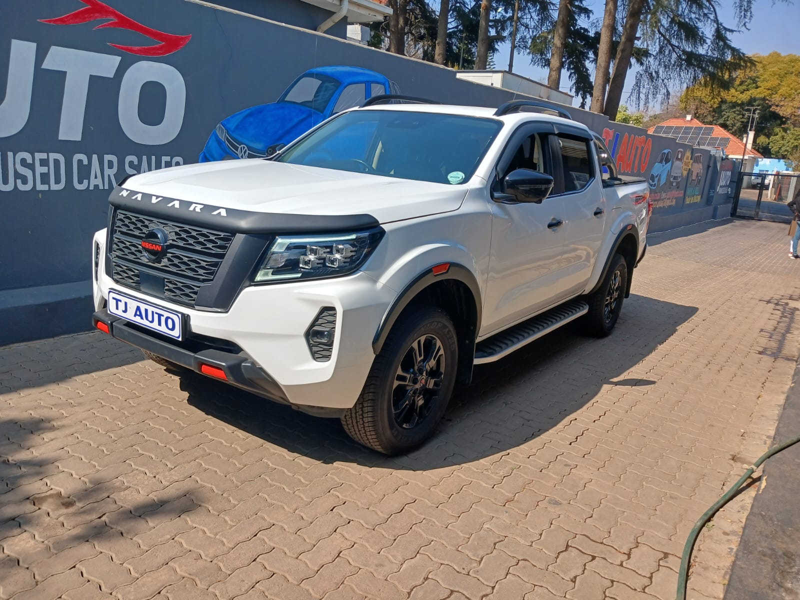 Read more about the article 2022 Nissan Navara 2.5 DDTi PRO-4X 4X4 Auto Double-Cab