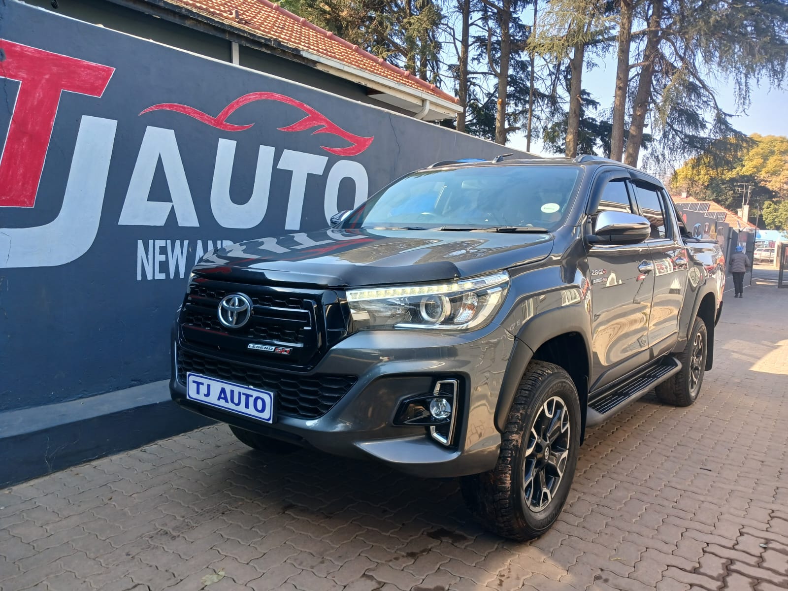 Read more about the article 2020 Toyota Hilux 2.8 GD-6 Raised Body Legend50 Auto Double-Cab