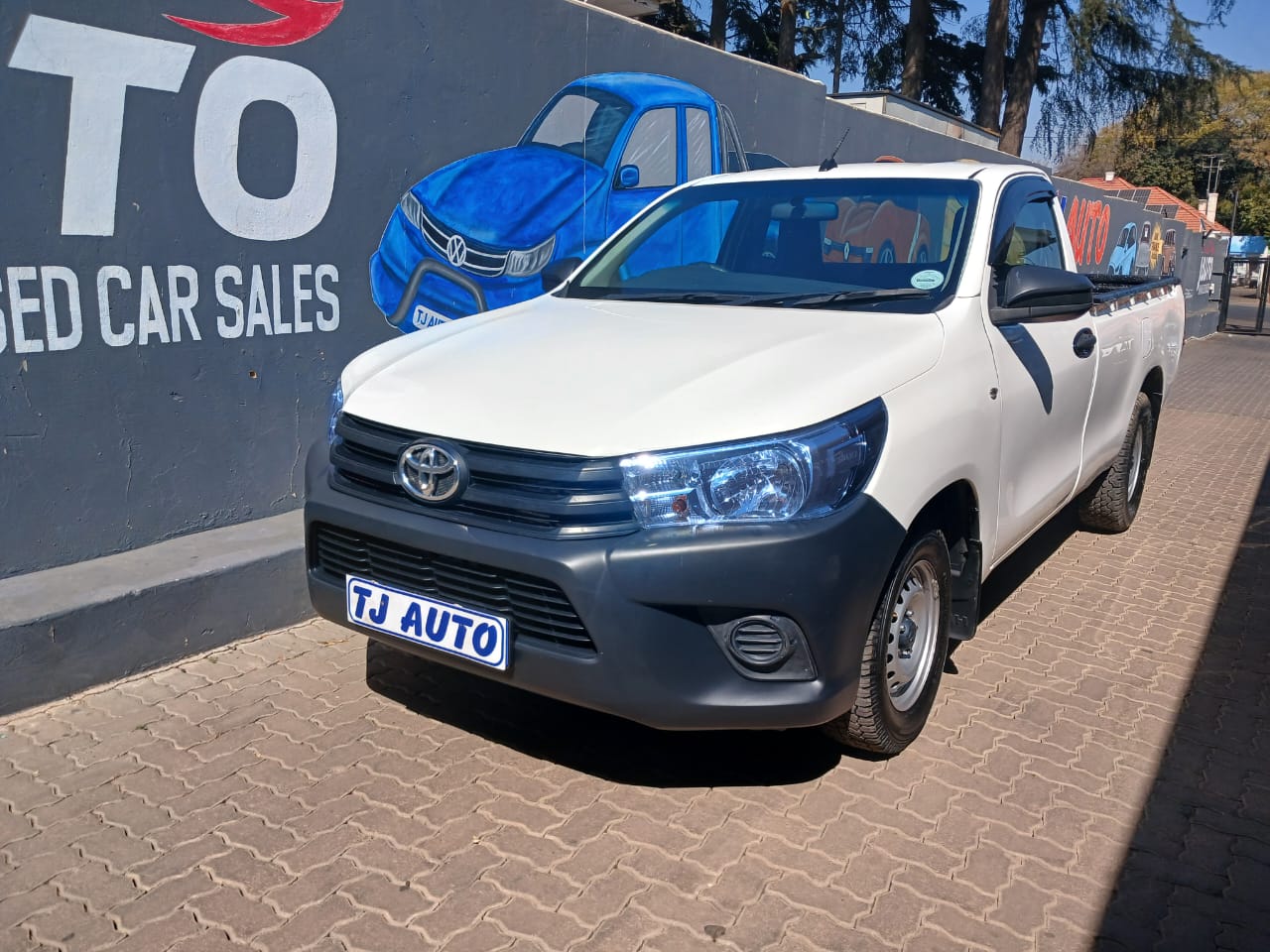 Read more about the article 2022 Toyota Hilux 2.4 GD Single-Cab