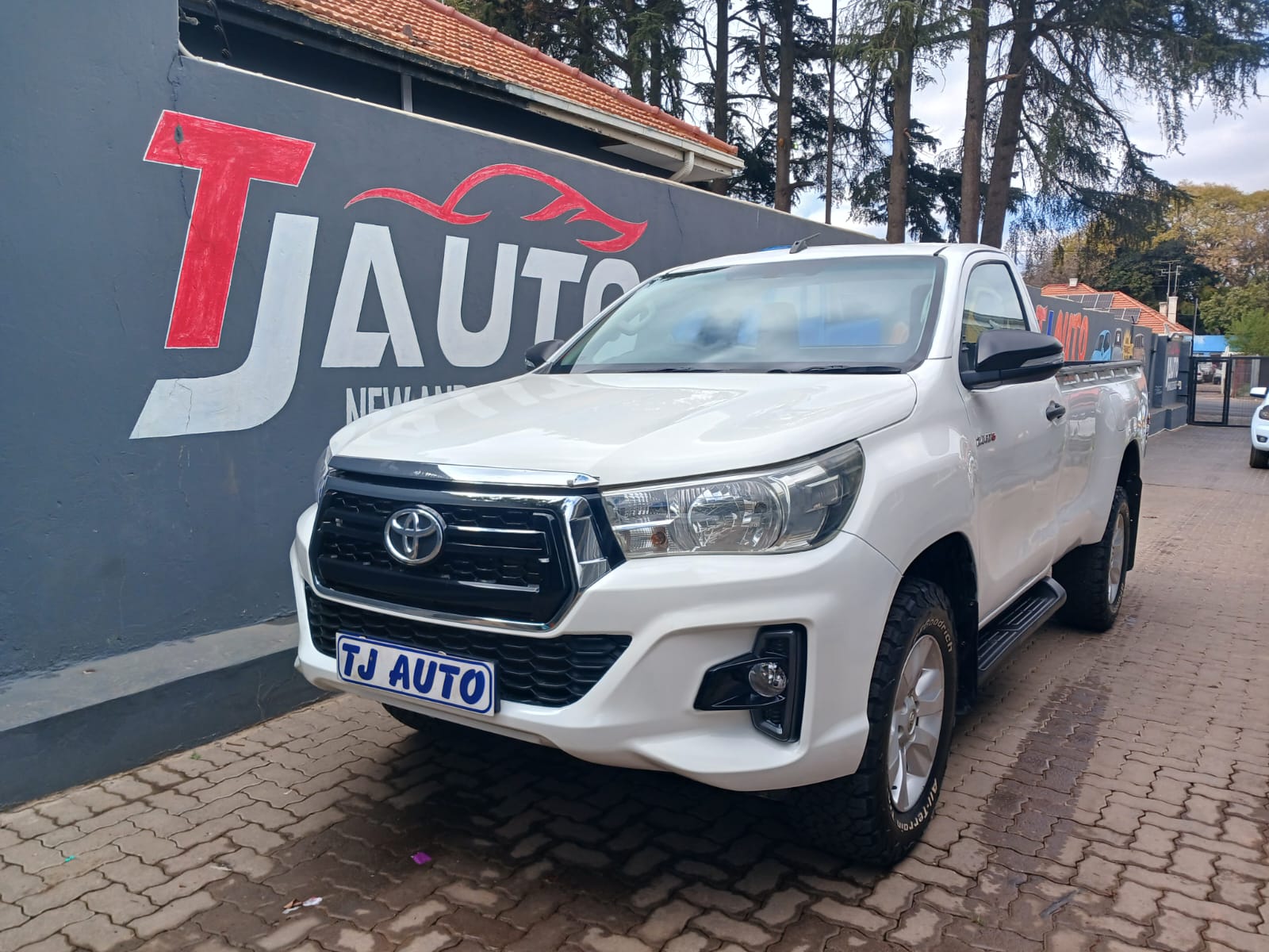 Read more about the article 2016 Toyota Hilux 2.4 GD-6 SRX 4×4 Single-Cab