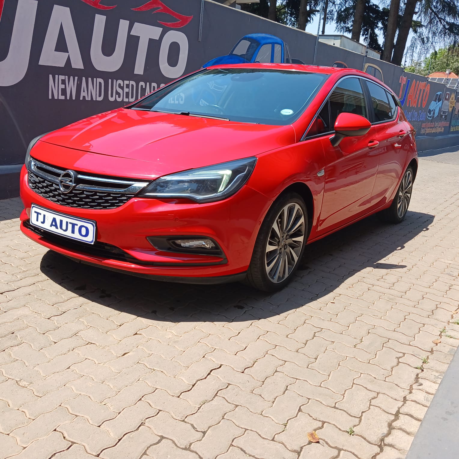 Read more about the article 2017 Opel Astra Hatch 1.4T Enjoy