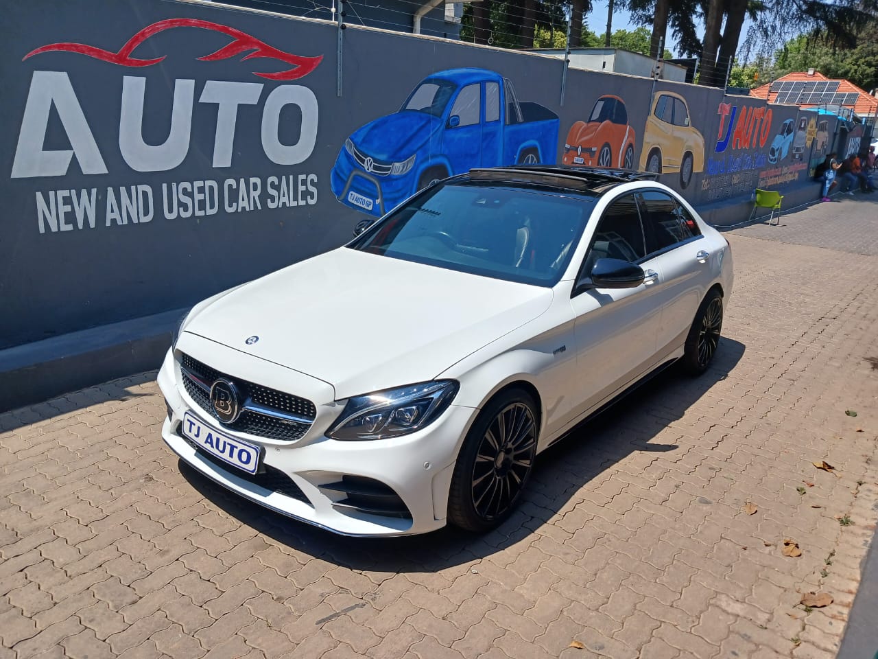 Read more about the article 2017 Mercedes-AMG C-Class C43 4Matic