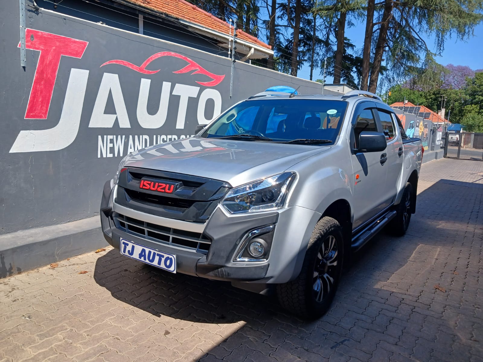 Read more about the article 2019 Isuzu D-Max 250 Double Cab X-Rider
