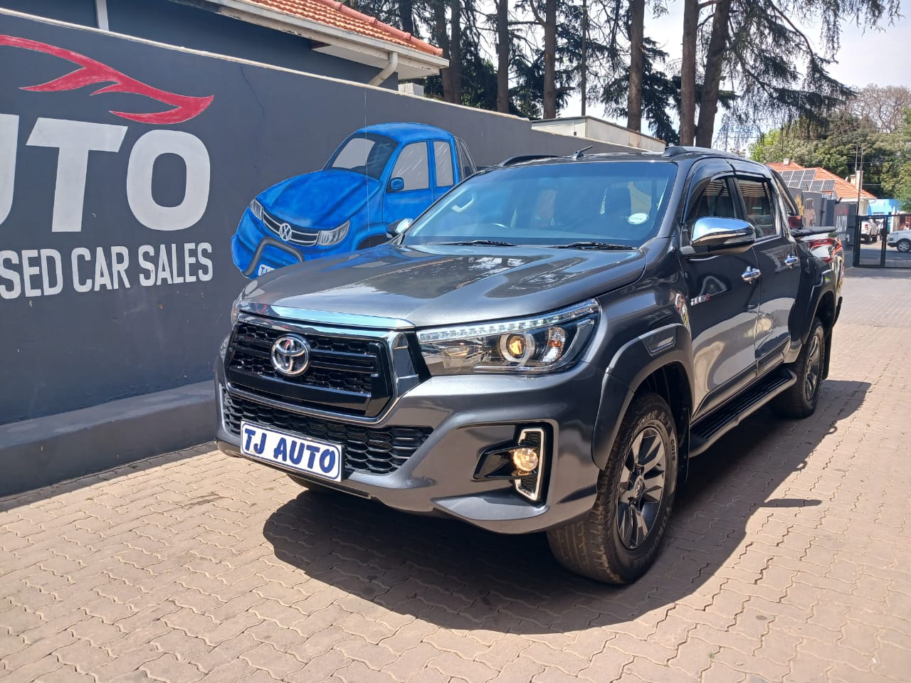 Read more about the article 2017 Toyota Hilux 2.8 GD-6 Raider 4×4 Double-Cab Auto