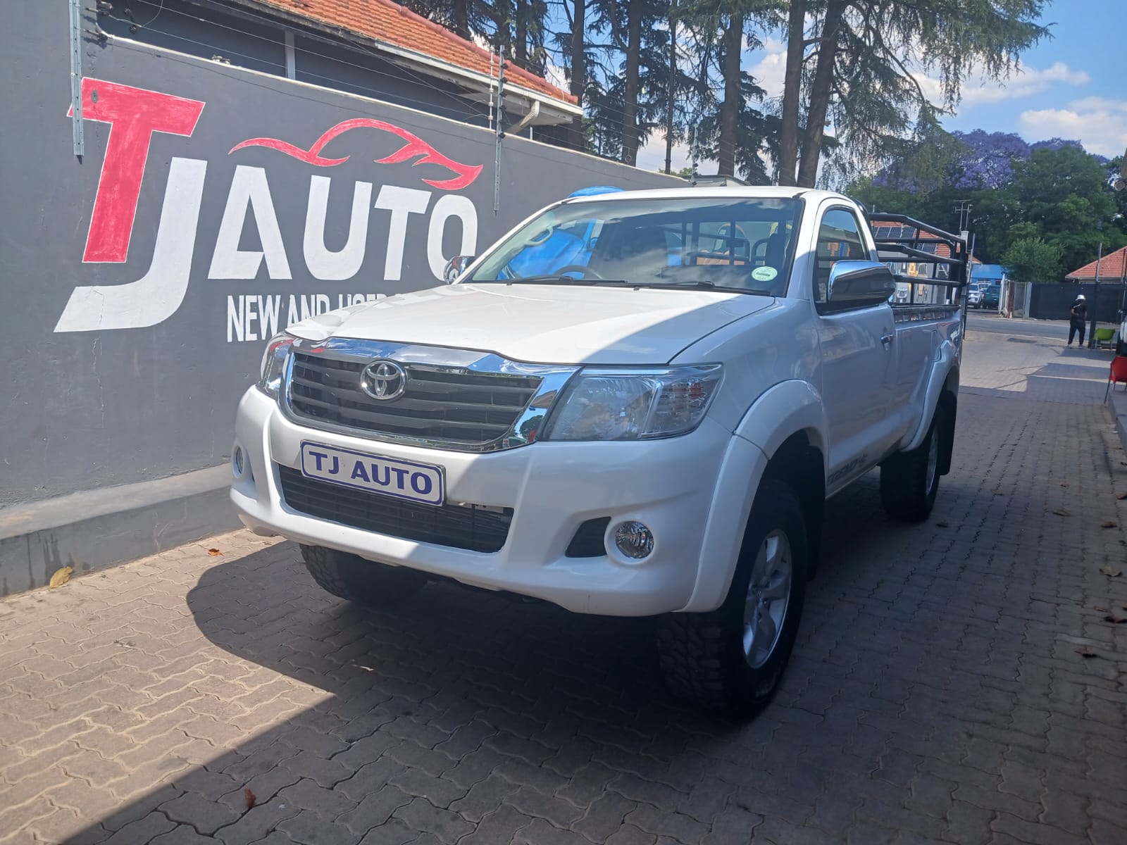 Read more about the article 2015 Toyota Hilux 2.5 D-4D S 4X4 Single-Cab