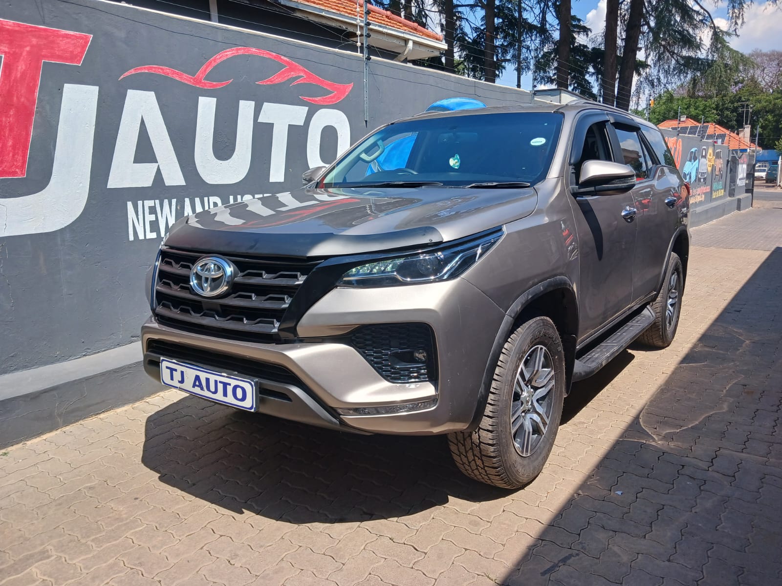 Read more about the article 2019 Toyota Fortuner 2.4 GD-6 Raised Body Auto