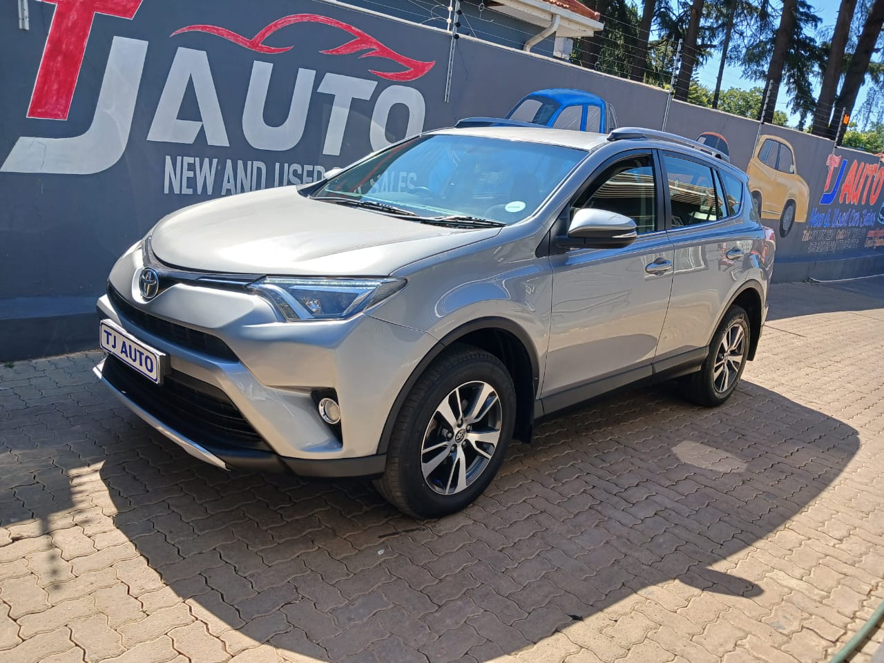 Read more about the article 2017 Toyota RAV4 2.0 GX Auto