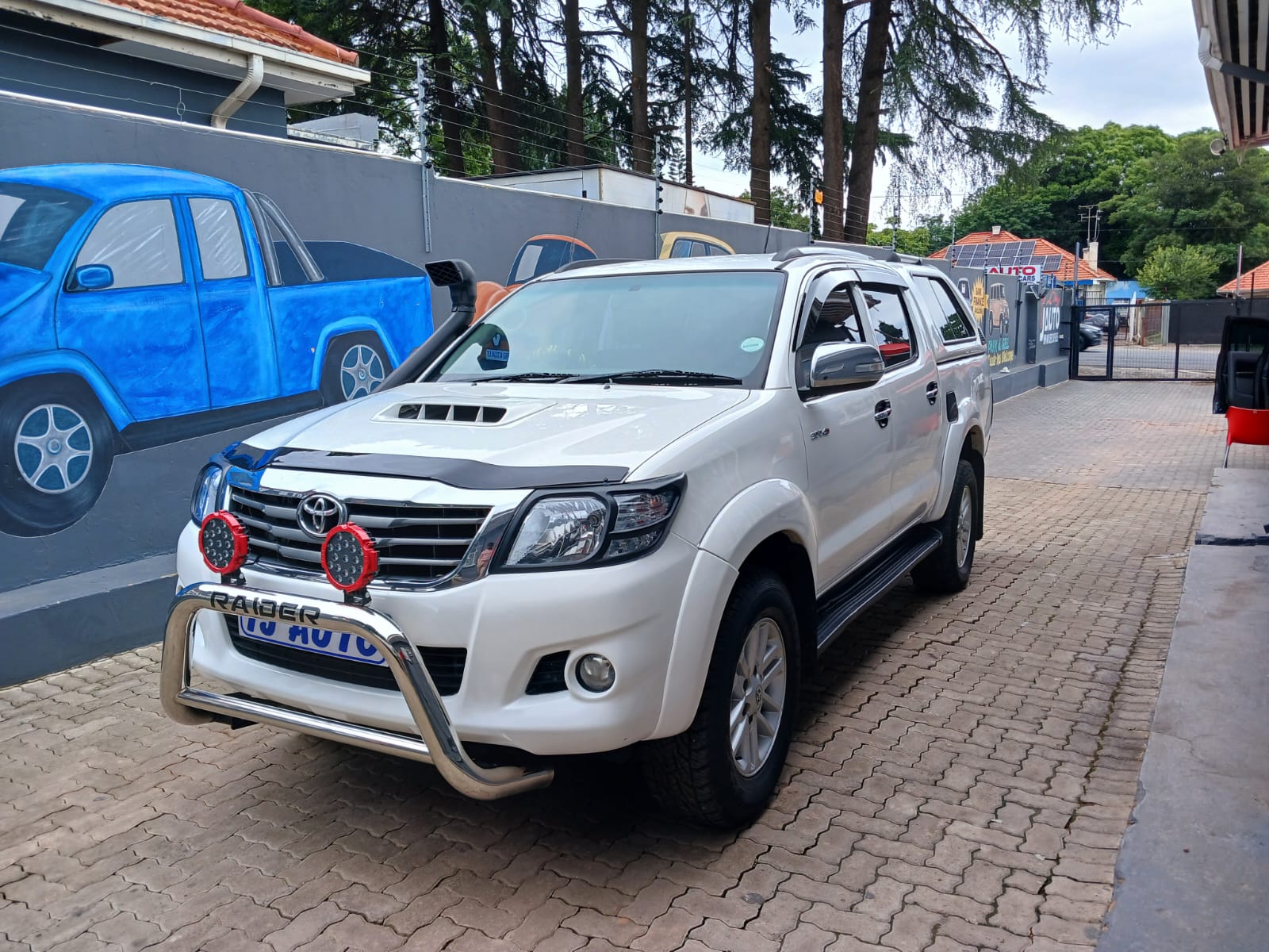 Read more about the article 2014 TOYOTA HILUX 3.0D-4D DOUBLE CAB 4X2