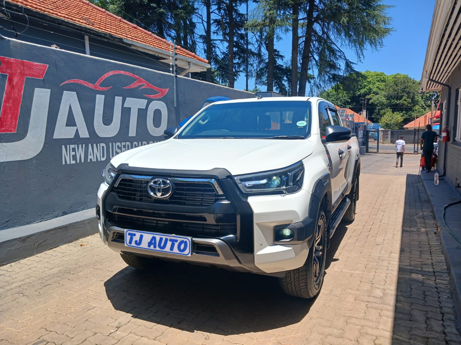 Read more about the article 2024 TOYOTA HILUX 2.4GD-6 DOUBLE CAB 4×4 RAIDER X AUTO