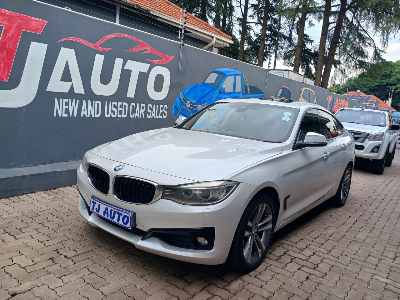 Read more about the article 2014 BMW 3 SERIES 328i GT M SPORT AUTO