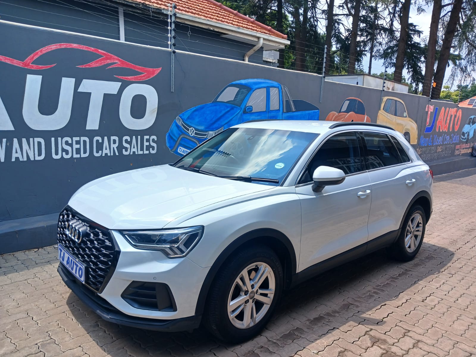 Read more about the article 2020 AUDI Q3 35TFSI