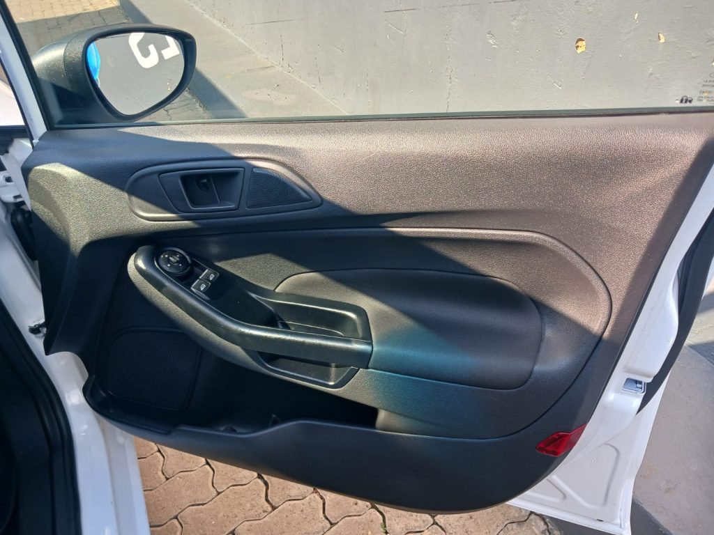 WhatsApp-Image-2025-02-10-at-09.33.01