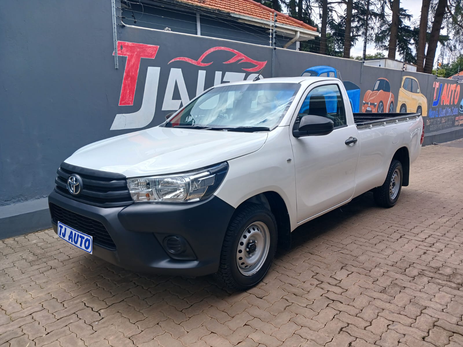 Read more about the article 2024 TOYOTA HILUX 2.4GD SINGLE CAB S