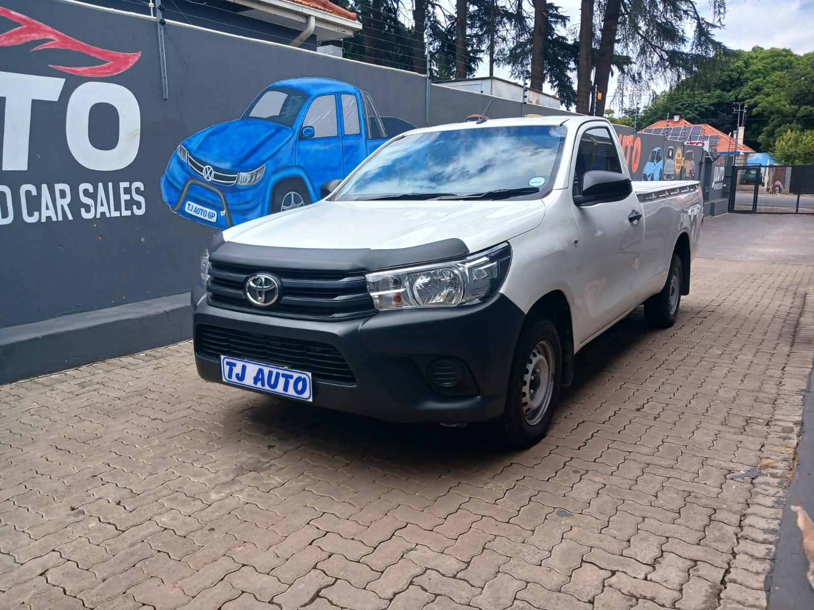 Read more about the article 2024 TOYOTA HILUX 2.0 VVTi